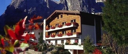 Nature Delta Hotel 3*